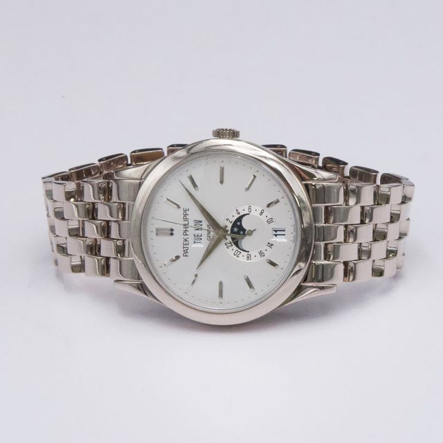 Patek Philippe Annual Calendar 5396/1G-010 Image 4